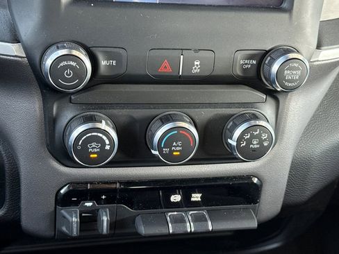 Used 2024 RAM 3500 Big Horn AWD/4WD image 26