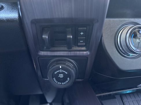 Used 2021 Ford F250 Limited image 22