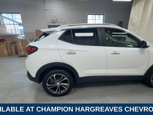 Certified 2023 Buick Encore GX Select w/ Safety Package II FWD image 11