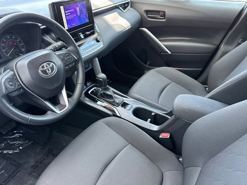 Certified 2025 Toyota Corolla Cross LE FWD image 12