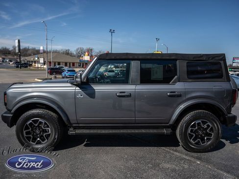 Used 2022 Ford Bronco Outer Banks image 4