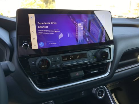 Used 2025 Toyota Grand Highlander FWD image 21