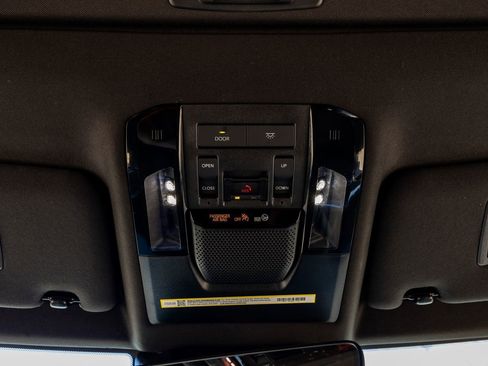 Used 2025 Lexus GX 550 w/ Accessory Package (Z1) image 24