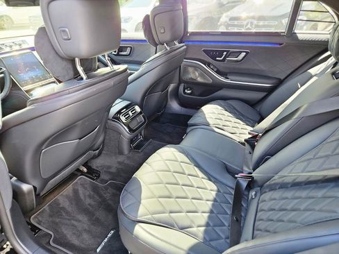 Certified 2023 Mercedes-Benz S 580 4MATIC Sedan image 15