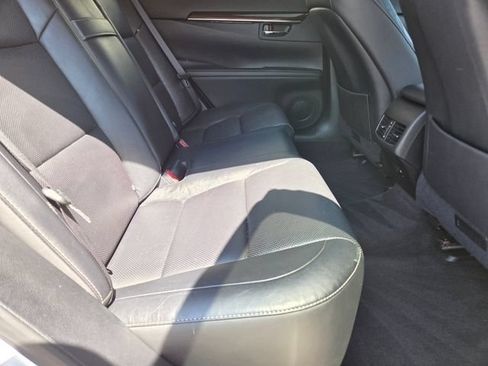 Used 2014 Lexus ES 350 w/ Luxury Package FWD image 30