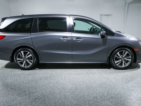Used 2023 Honda Odyssey Touring image 6
