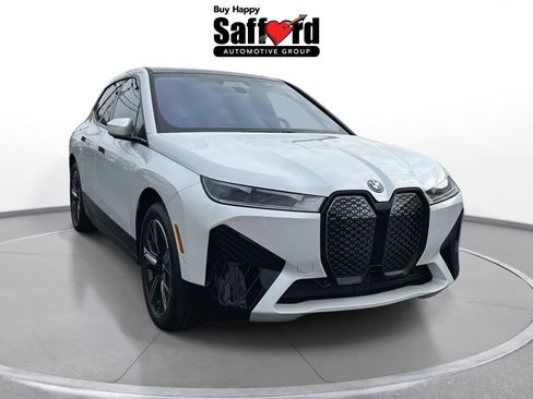 Used 2025 BMW iX xDrive50 image 1