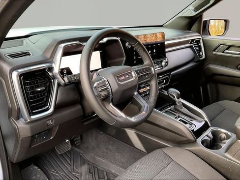 Used 2024 GMC Canyon Elevation w/ Convenience Package image 12