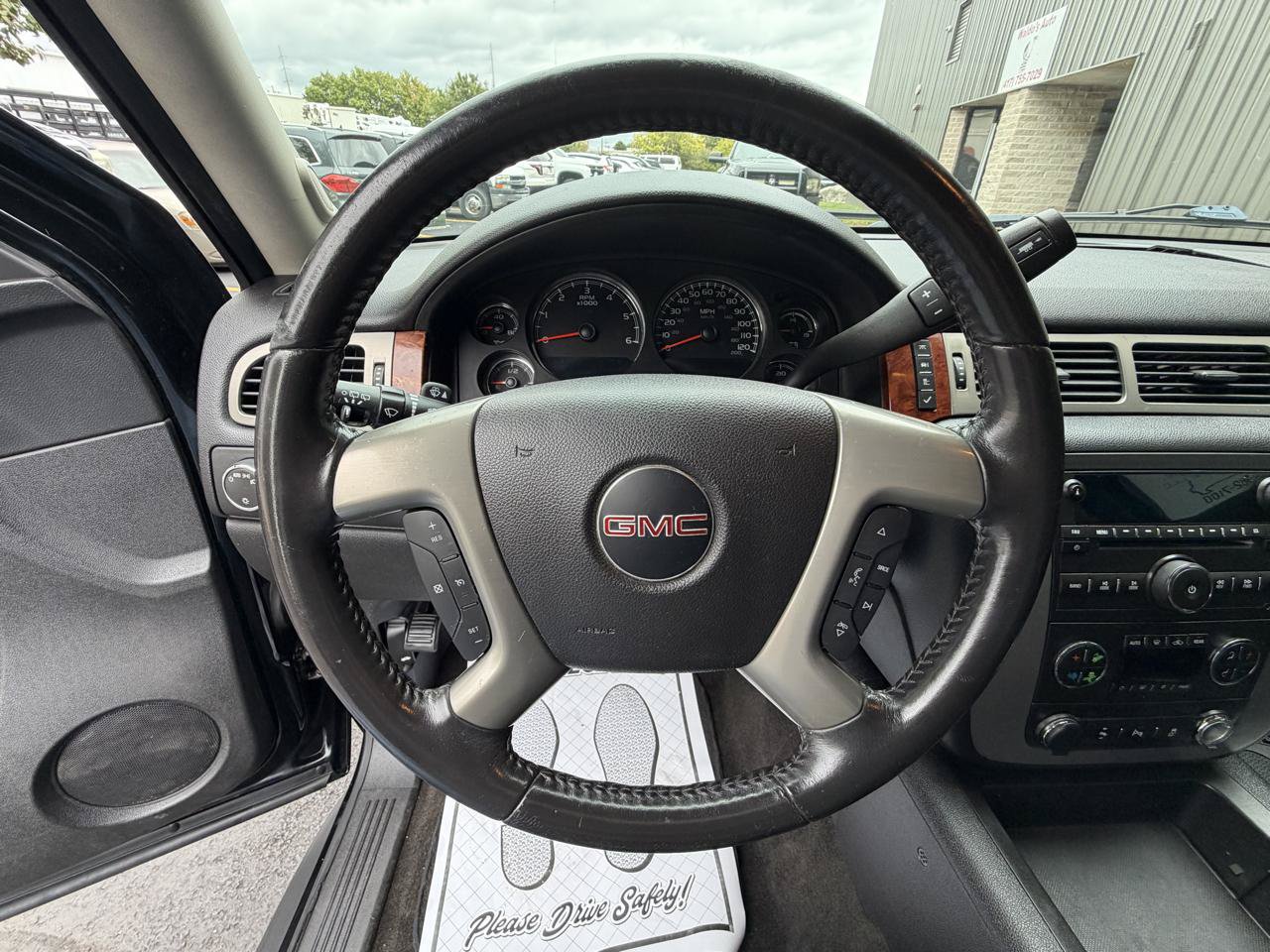 Used 2013 GMC Yukon SLT AWD/4WD image 47