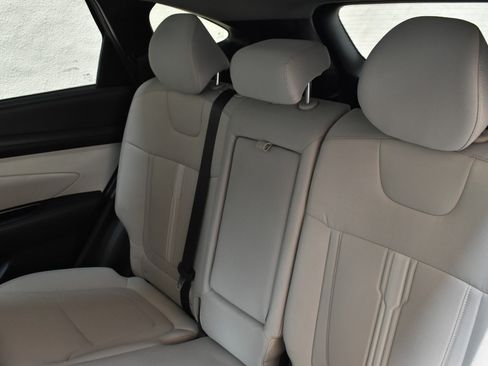 Used 2025 Hyundai Tucson SEL FWD image 17