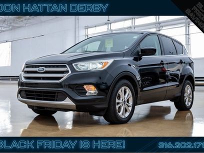 Used 2017 Ford Escape SE w/ SE Cold Weather Package
