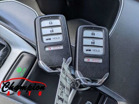 Used 2018 Honda Accord LX image 29