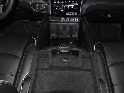 New 2026 RAM 2500 Rebel w/ Rebel Level 2 Equipment Group image 24