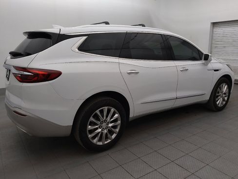 Used 2020 Buick Enclave Essence w/ Sound and Sites Package FWD image 10