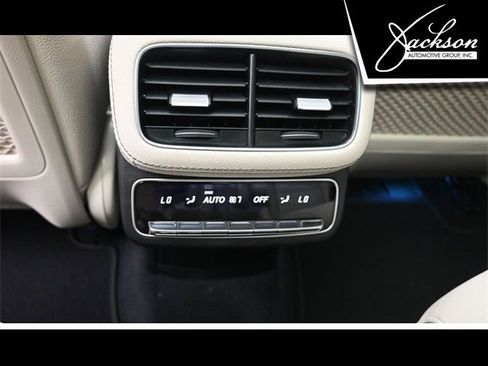 Used 2025 Mercedes-Benz GLS 450 4MATIC image 23