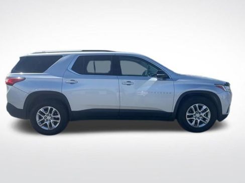 Used 2018 Chevrolet Traverse LT image 4