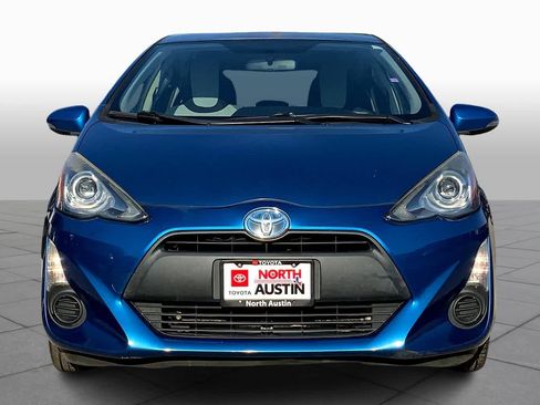 Used 2015 Toyota Prius C Two image 3