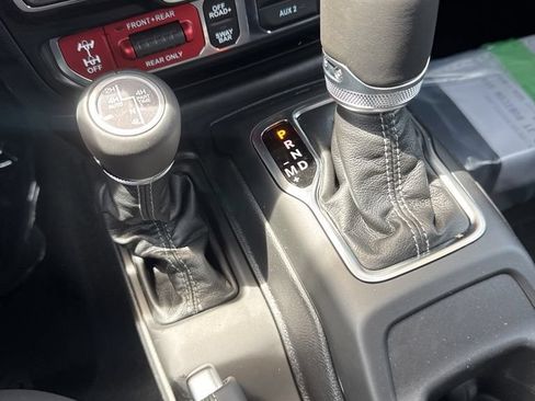 New 2026 Jeep Gladiator Rubicon AWD/4WD image 12