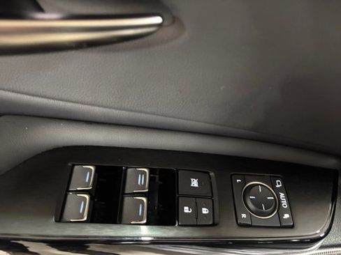 Used 2023 Lexus ES 350 w/ Premium Package image 10