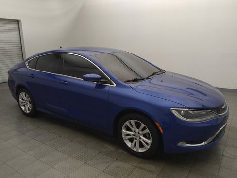 Used 2017 Chrysler 200 Limited Platinum FWD image 11