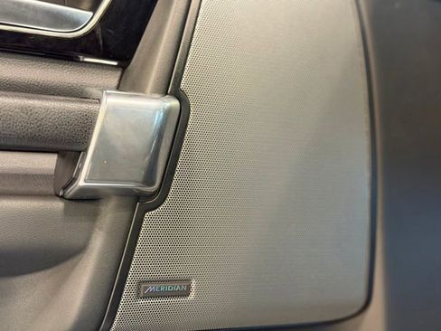 Used 2016 Land Rover LR4 HSE image 19