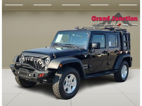 Used 2014 Jeep Wrangler Unlimited Sport w/ Quick Order Package 24S AWD/4WD image 2