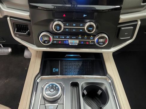 Used 2023 Ford Expedition Max XLT RWD image 41