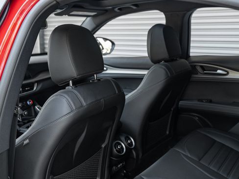 New 2024 Alfa Romeo Stelvio Veloce image 33
