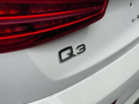 Used 2018 Audi Q3 2.0T Premium Plus w/ Premium Plus Package AWD/4WD image 31