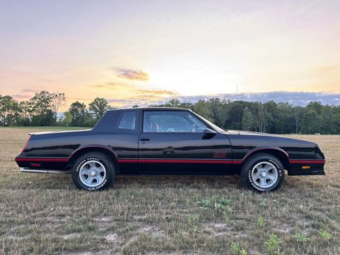 Used 1988 Chevrolet Monte Carlo SS RWD image 6
