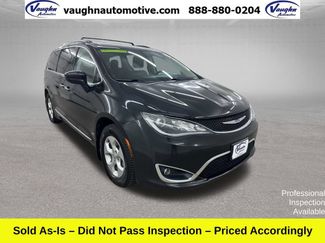 Used 2017 Chrysler Pacifica Touring-L Plus FWD 360° Tour