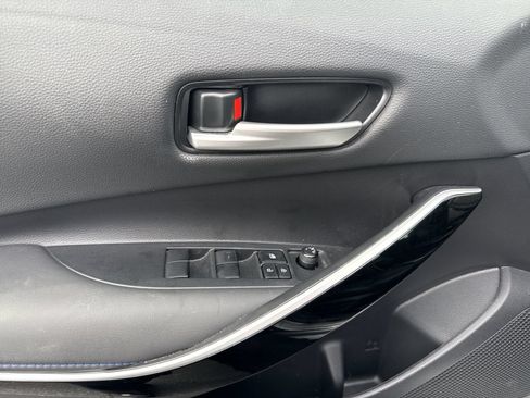 Used 2022 Toyota Corolla XSE FWD image 14