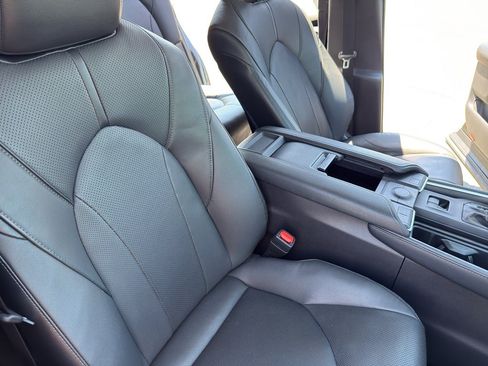 Used 2025 Toyota Grand Highlander AWD Hybrid image 34