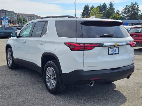 Used 2023 Chevrolet Traverse LT image 5