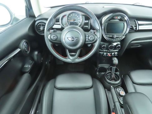 Used 2019 MINI Cooper S w/ Signature Upholstery Package image 10