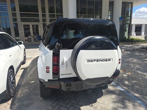Used 2024 Land Rover Defender 110 X-Dynamic SE image 87