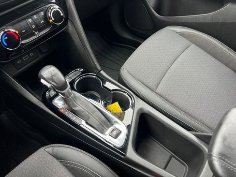 Used 2021 Buick Encore GX Preferred image 27