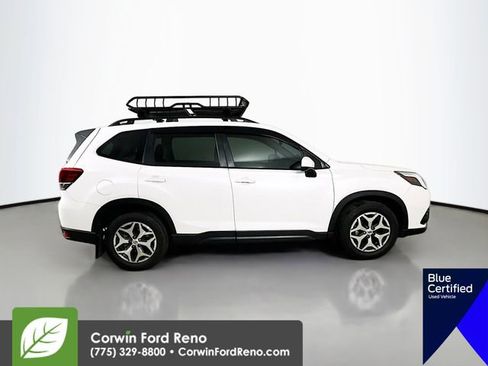 Used 2024 Subaru Forester Premium AWD/4WD image 11