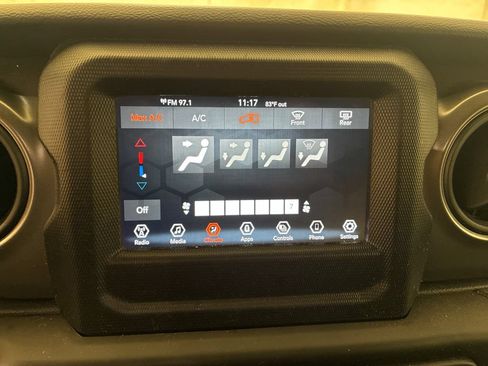 Used 2022 Jeep Wrangler Unlimited Sport AWD/4WD image 18