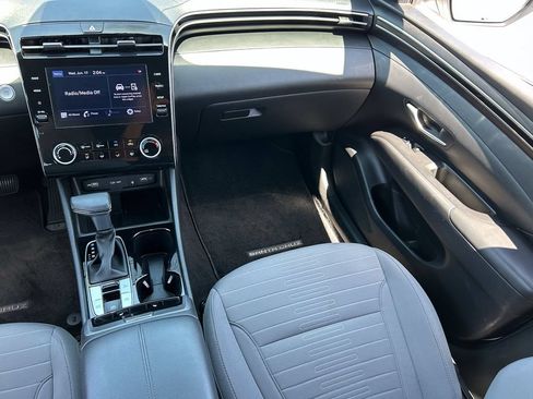 Used 2022 Hyundai Santa Cruz SEL w/ Activity Package FWD image 16