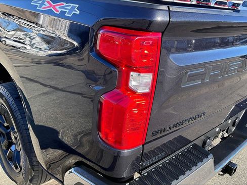 Used 2023 Chevrolet Silverado 1500 LT image 27