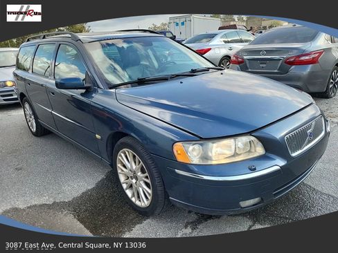 Used 2006 Volvo V70 2.5T image 1
