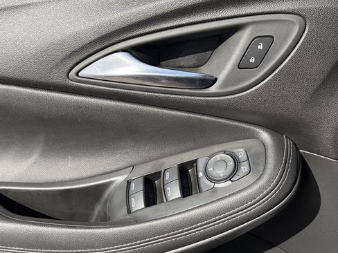 Certified 2024 Buick Encore GX Preferred FWD image 23