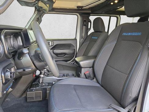 Used 2024 Jeep Wrangler Unlimited Rubicon 4xe AWD/4WD image 11
