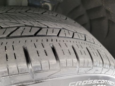 Used 2023 Chevrolet Traverse RS AWD/4WD image 4