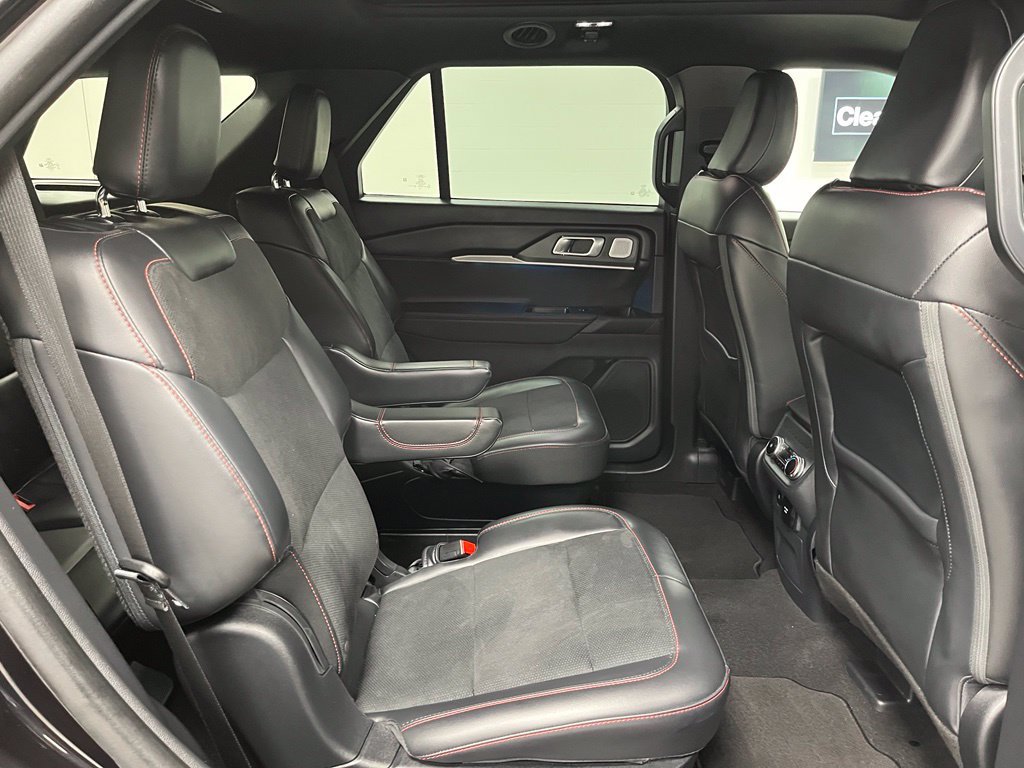 Used 2025 Ford Explorer ST AWD/4WD image 54
