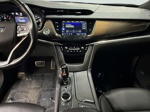 Used 2022 Cadillac XT6 Sport w/ Platinum Package image 23