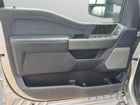 Used 2023 Ford F250 Lariat w/ Chrome Package AWD/4WD image 19