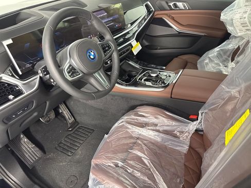 New 2026 BMW X5 xDrive50e w/ M Sport Package image 14