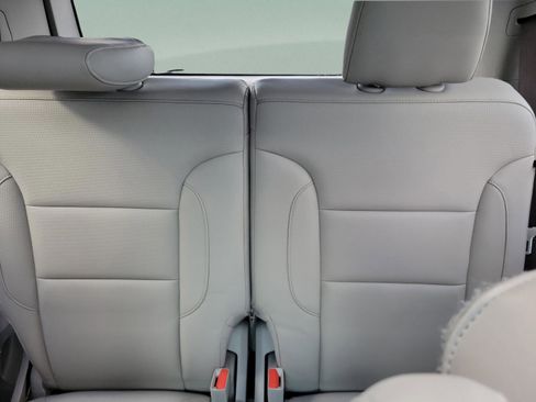 Used 2018 GMC Acadia SLT image 22